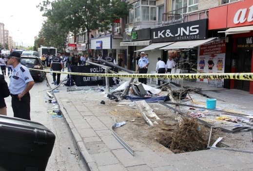 فيديو: عشرات الجثث والأشلاء تملأ شوارع أنقرة بعد تفجيرين 
